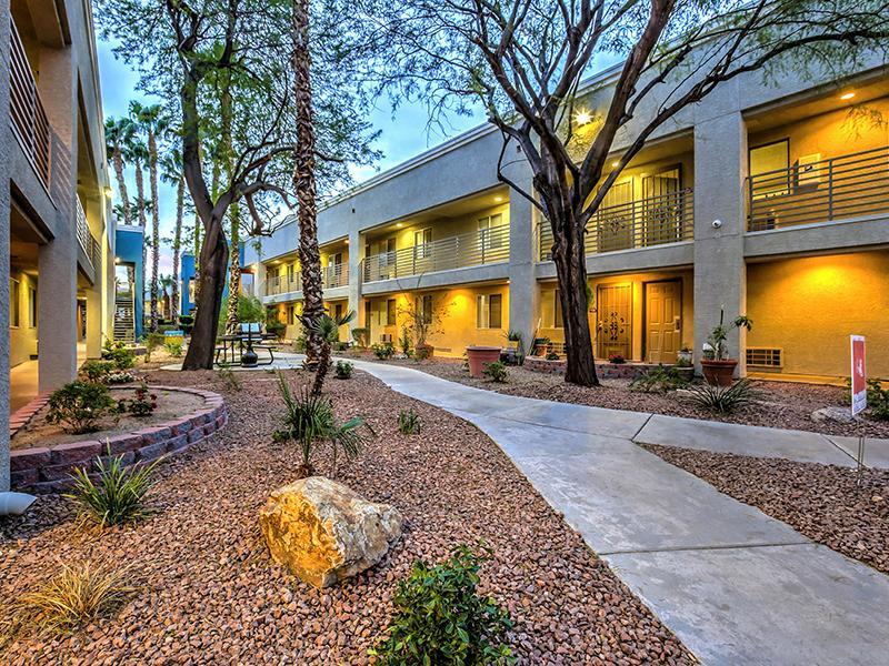 Walking Paths | Boulder Palms Apartments in   Nevada