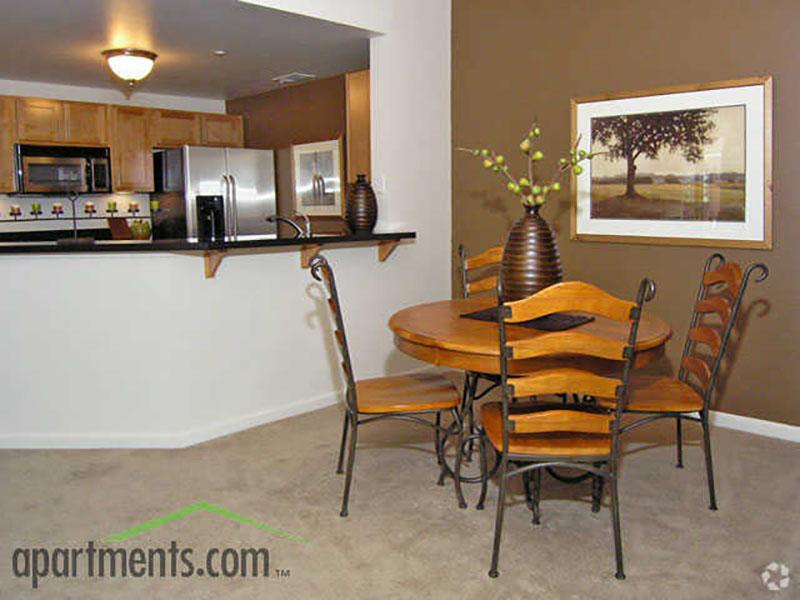 Dining Area | The Village at Idlewild Park