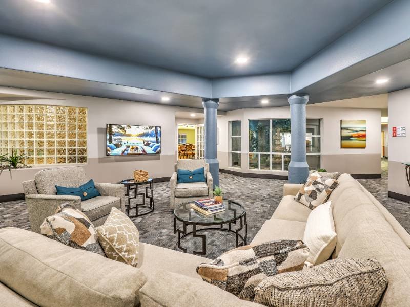 Resident Lounge | River Run Senior Apartments