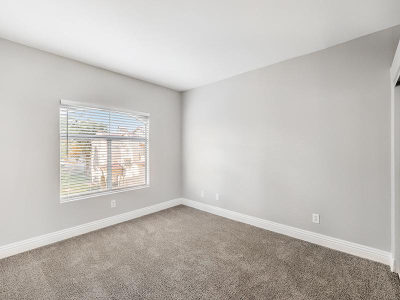 Large Room | Parkway Townhomes