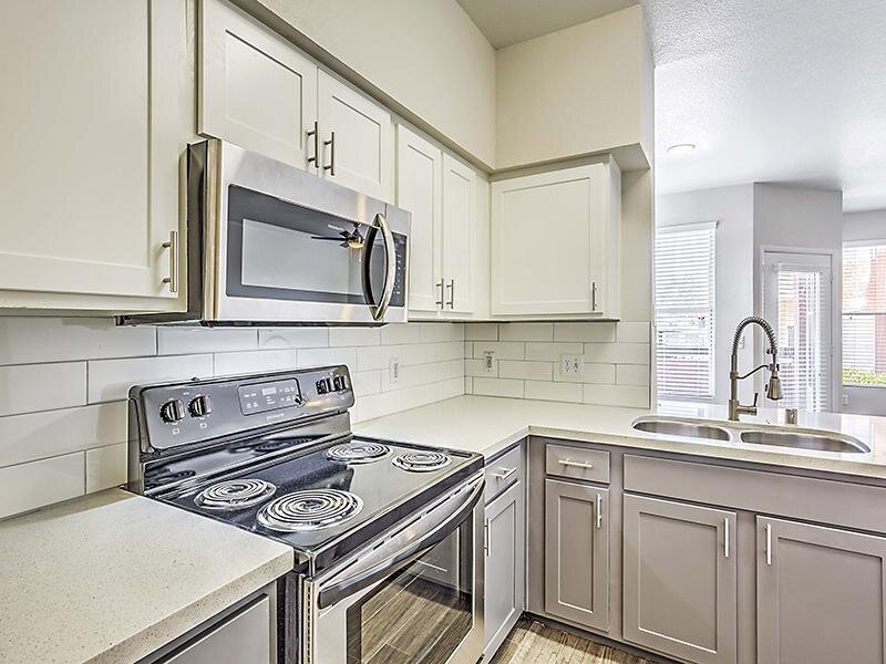 Fully Equipped Kitchen  | Palms at Peccole Ranch Las Vegas Apartments