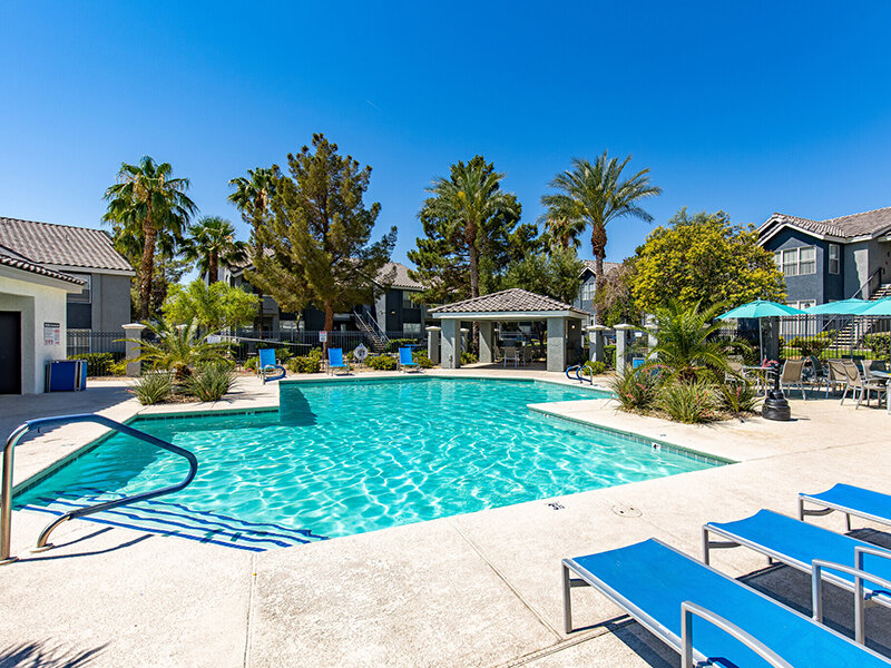 Swimming Pool | Palms at Peccole Ranch Apartments in Las Vegas, NV