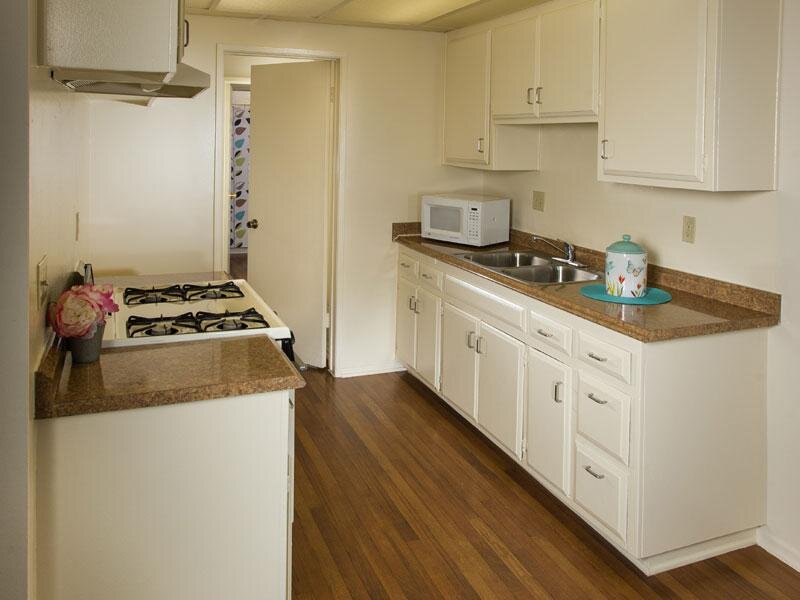 1, 2 Bedroom Rentals