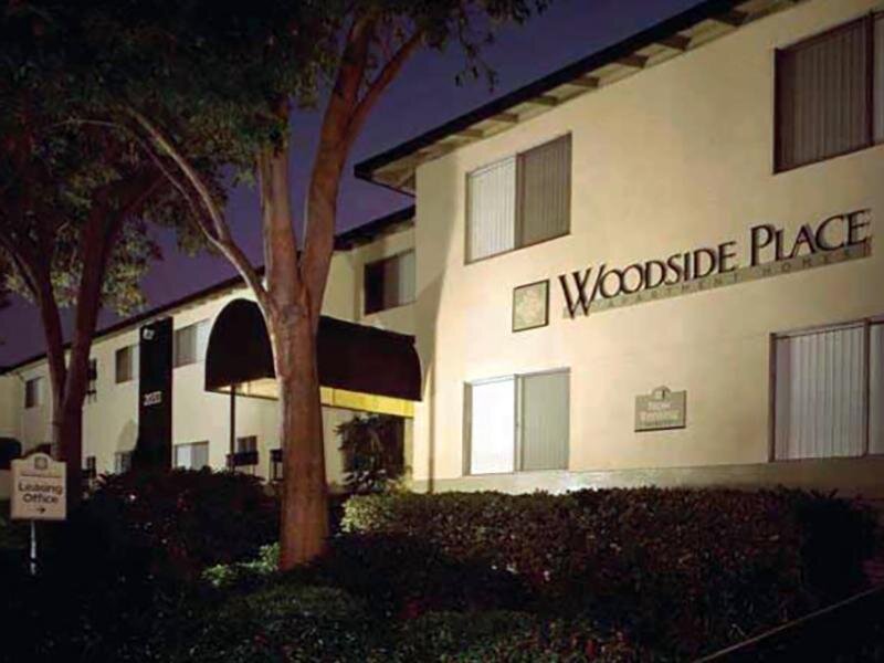 Building Sign | Woodside Place