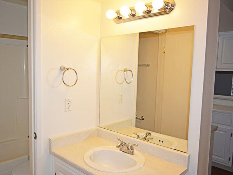 Bella Solano Apartments in Phoenix, AZ