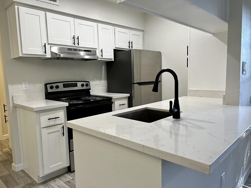 Renovated Kitchen | Glenridge Apartments