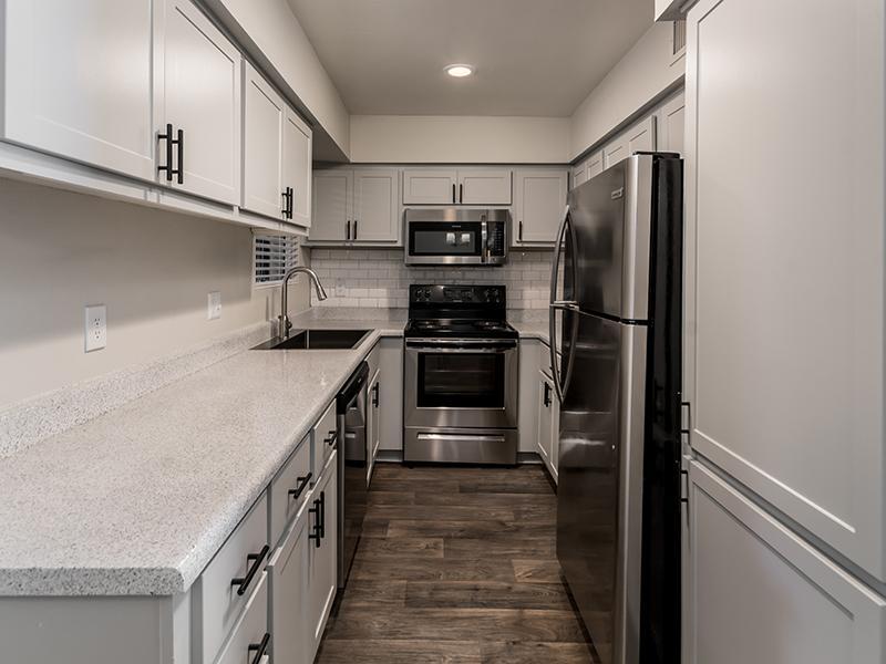 Fully Equipped Kitchen | Glenridge Apartments