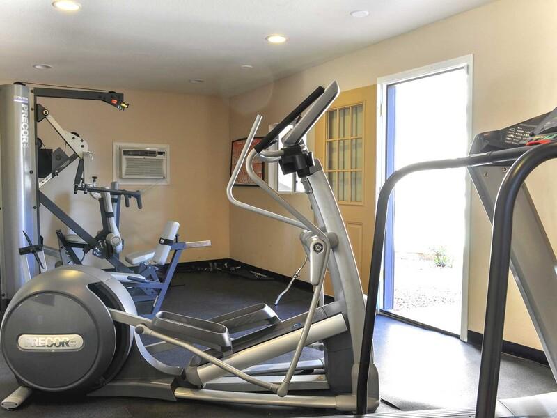 Fitness Center | Glenridge Apartments