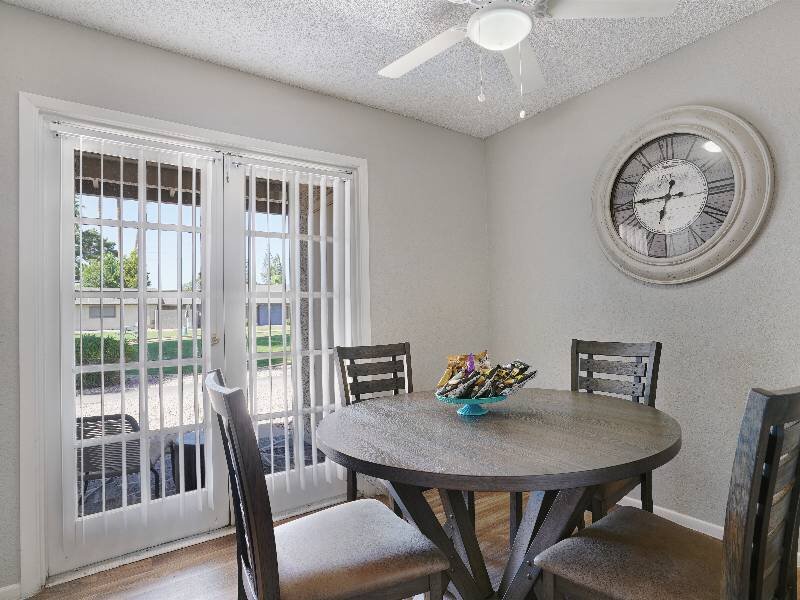 Model Dining Room | Falcon Glen Apartments