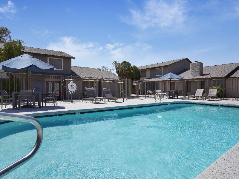 Pool | Falcon Glen Apartments