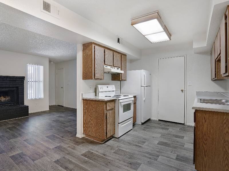 Fully Equipped Kitchen | Falcon Glen Apartments