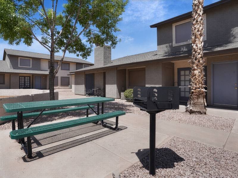 BBQ Grill | Falcon Glen Apartments