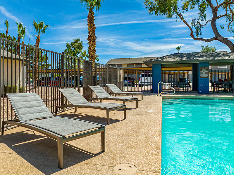 Poolside Furniture | Falcon Glen Apartments
