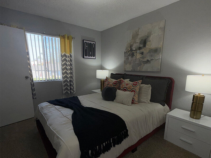 Bedroom | Falcon Glen Apartments