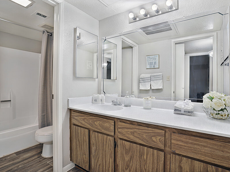 Interior Bathroom | Garden Place