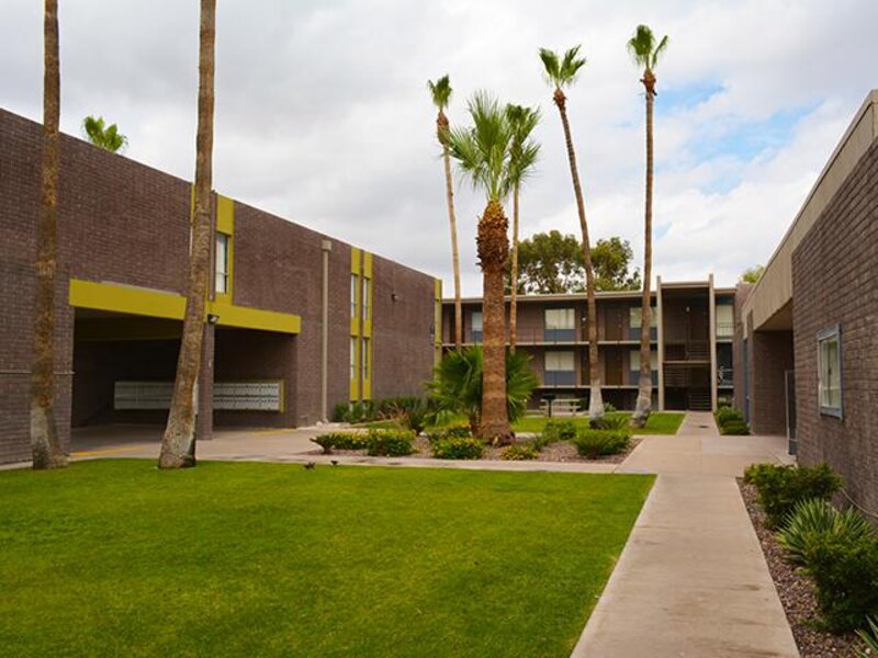 Arcadia on 49th Apartments