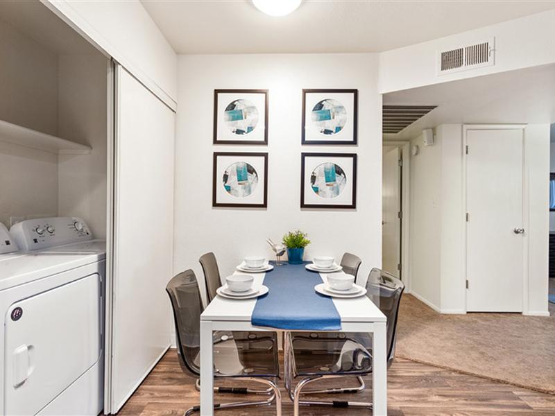 Dining Space | Portola West McDowell Apartments in Phoenix, AZ