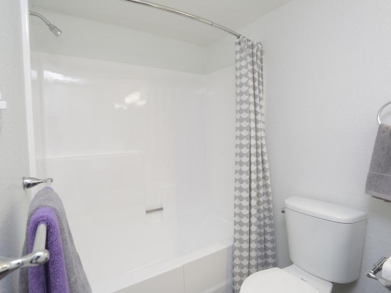 Bathroom | Avia 266 Apartments