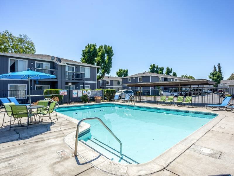 Pool | Riverbank Apartments