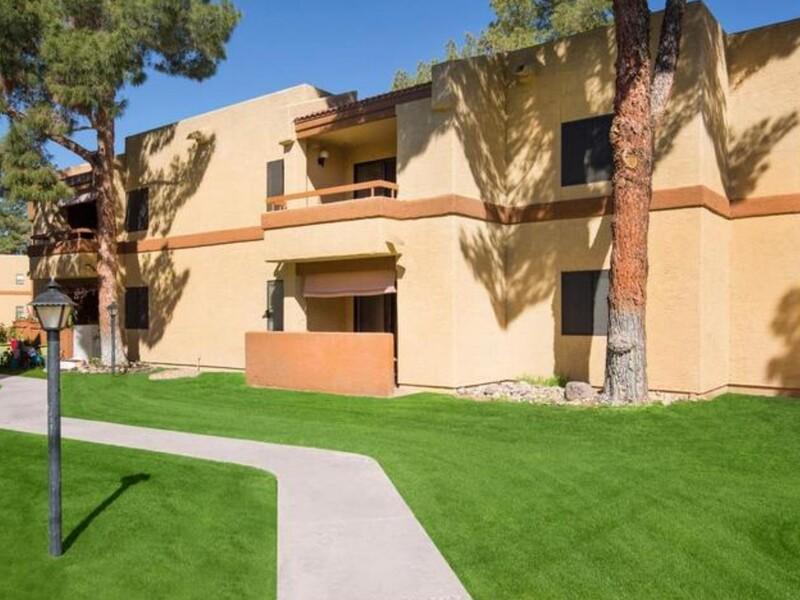 Beautiful Apartments | Sun Wood Senior Apartments in Peoria, AZ