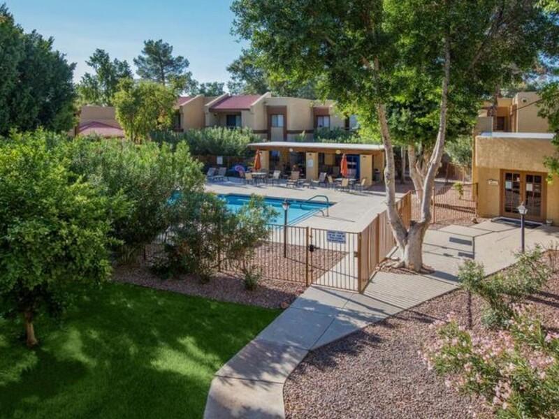 Swimming Pool | Sun Wood Senior Apartments in Peoria, AZ