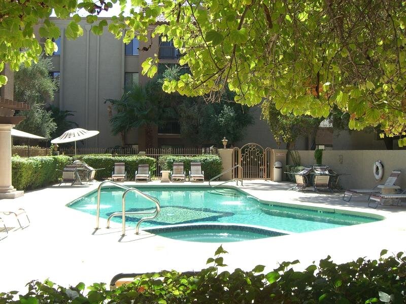 Barrington Regent Apartments