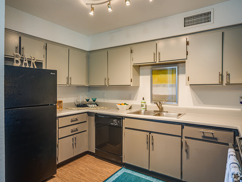 Kitchen Appliances with Wood Style Flooring & Ceiling Lights | Seventeen 805