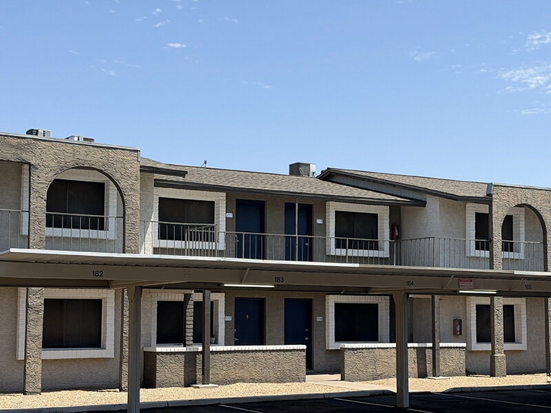 Apartment Complex with Covered Parking | Seventeen 805