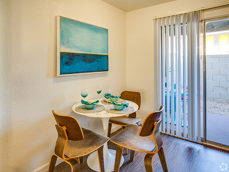 Furnished Dining Area with Patio | Seventeen 805