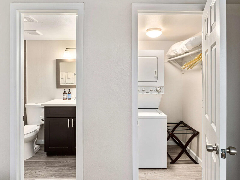 Interior Washer/Dryer | Avalon