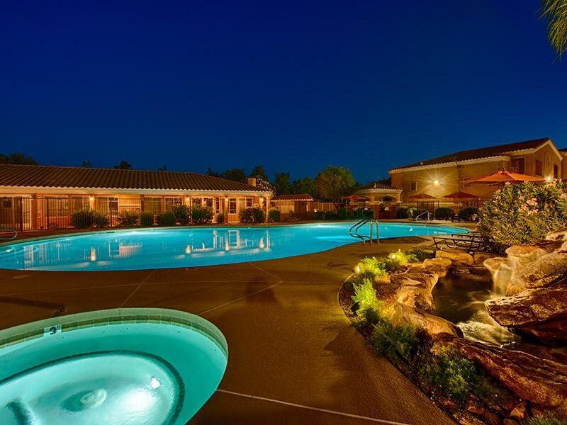 2150 Arizona Ave South Pool