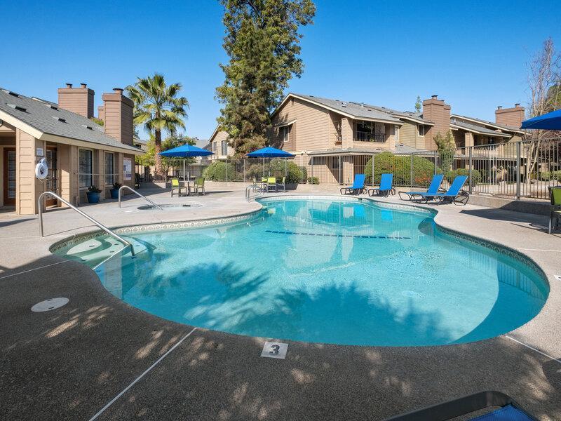 Pool | The Springs Apartments in Fresno, CA