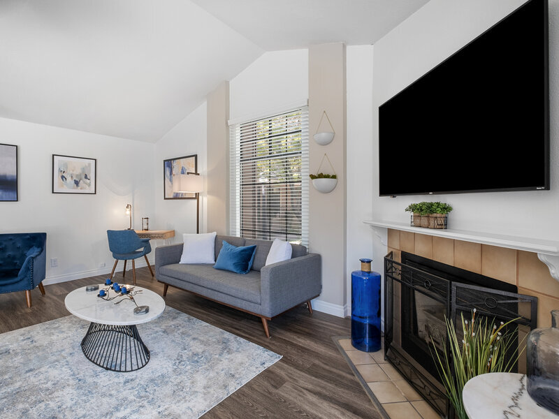 Front Room | The Springs Apartments in Fresno, CA