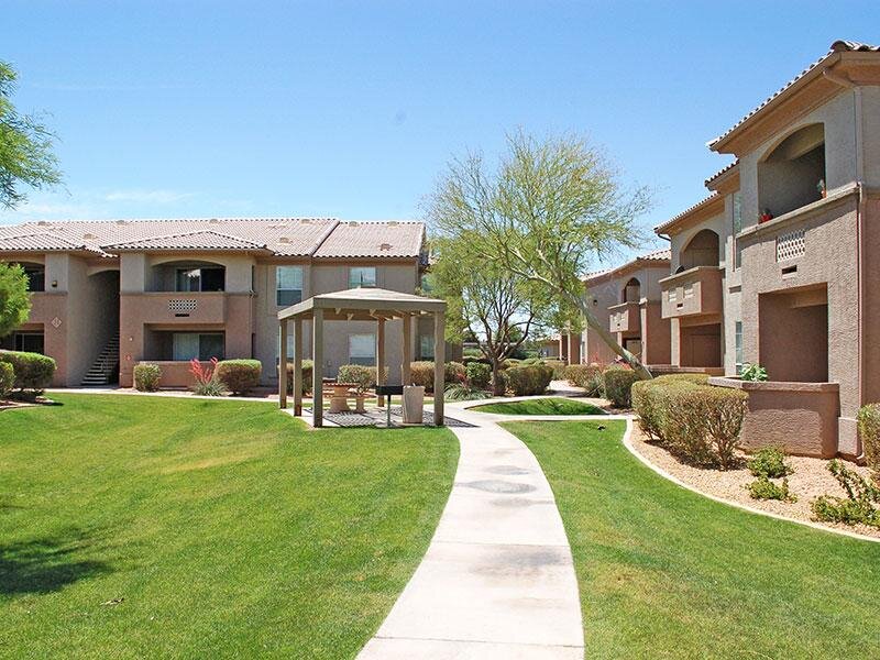 Outdoor Grill Area | Ocotillo Bay Apartments in Chandler, AZ