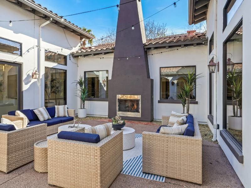 Outdoor Lounge | Serafina Apartments