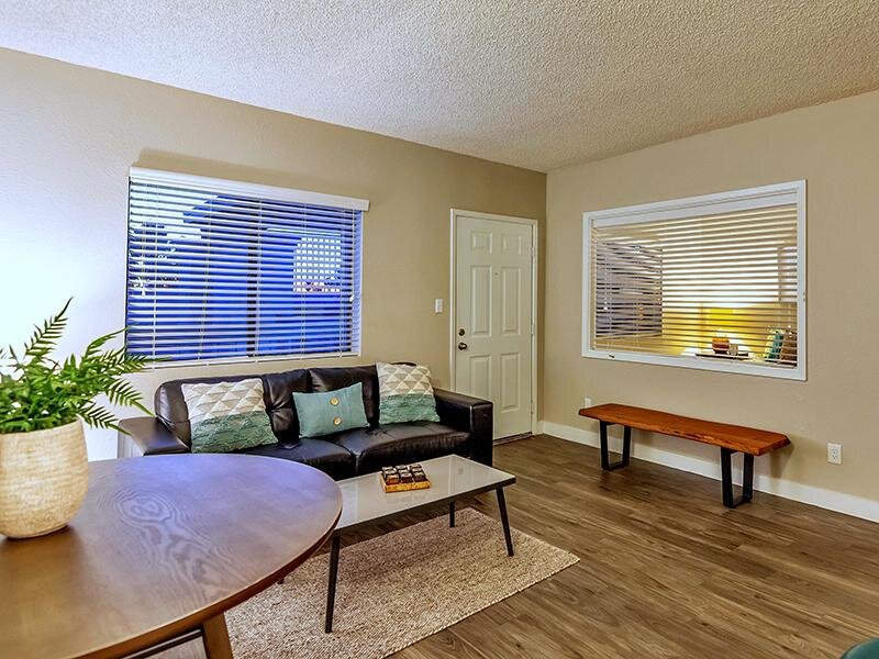 Entry | Midtown Flats