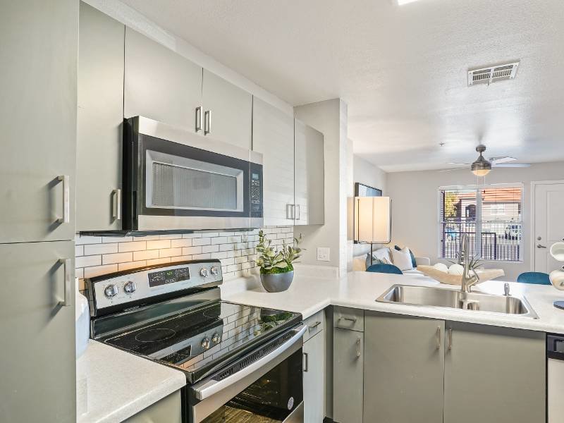 Stainless Steel Appliances | Sonoran Reserve
