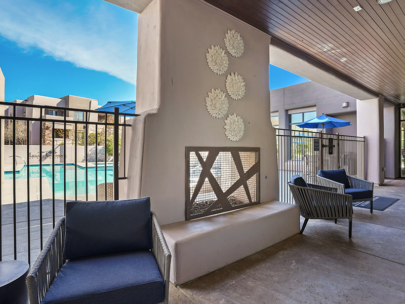 Community Patio | Legacy Apartments at Dove Mountain