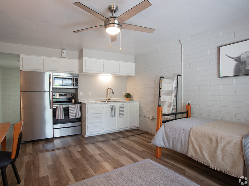 Front Room | Sahara Apartments in Tucson, AZ