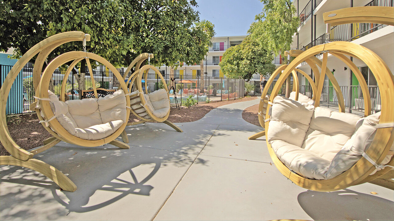 Sahara Apartments Neighborhood