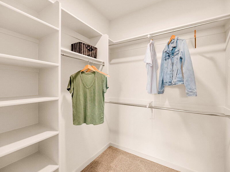 Closet | Copper Falls Apartments in Glendale, AZ