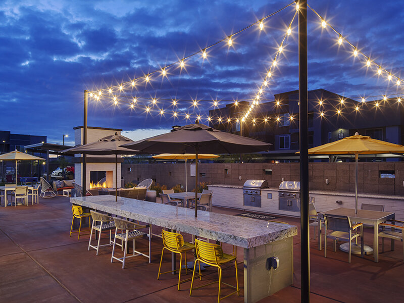 Outdoor BBQ Area | Copper Falls Apartments in Glendale, AZ
