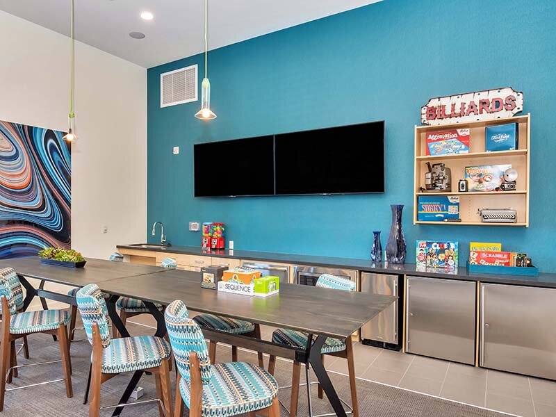 Clubhouse Kitchen | The Curve at Melrose Apartments in Phoenix, AZ