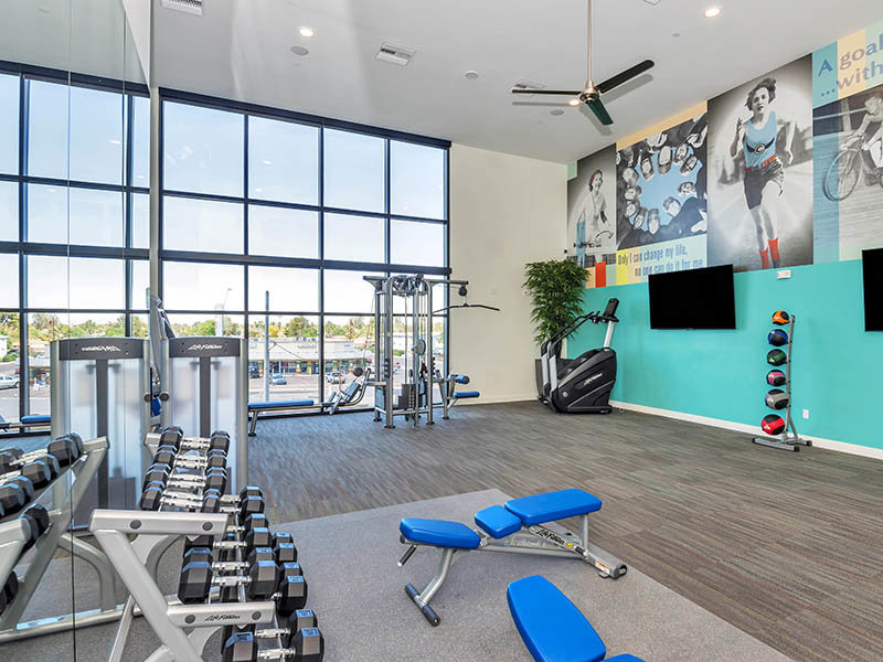 Fitness Center | The Curve at Melrose Apartments in Phoenix, AZ