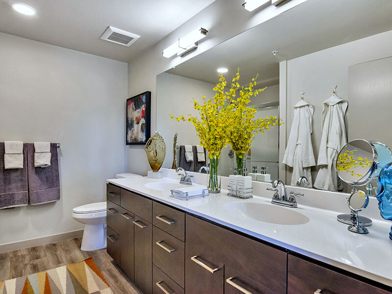 Bathroom | The Curve at Melrose Apartments in Phoenix, AZ