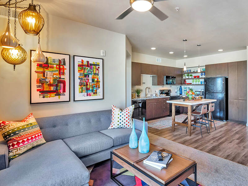 Living Room | The Curve at Melrose Apartments in Phoenix, AZ