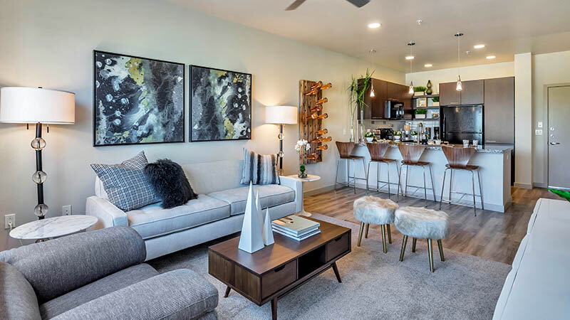 The Curve at Melrose Apartments