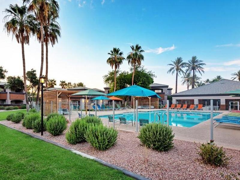 Poolside Seating | Luxe at Ocotillo Apartments in Chandler, AZ