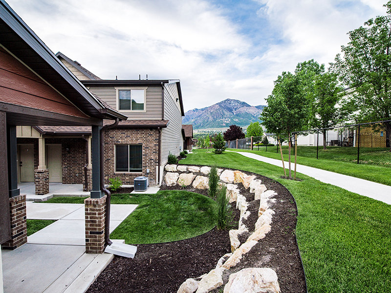 Beautiful Landscaping | The Ranches Townhomes