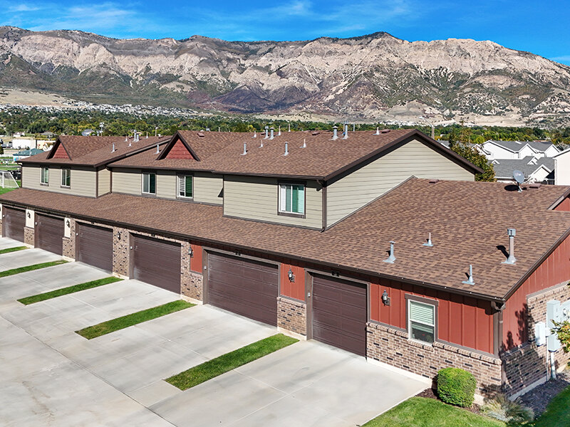 Personal Garages | The Ranches Townhomes in North Ogden, UT